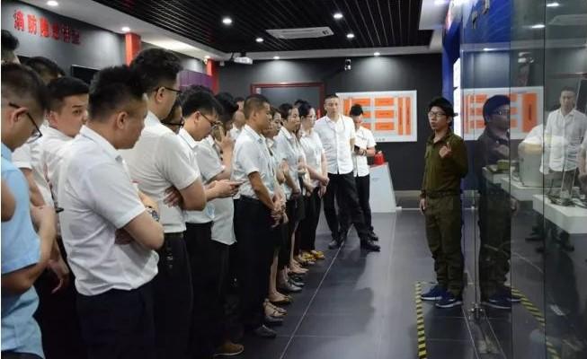 實戰(zhàn)實操|(zhì)雅駿瓷磚開展消防演練，關(guān)注消防安全！ 駿善俊美 雅駿瓷磚 2019-06-13 09:07